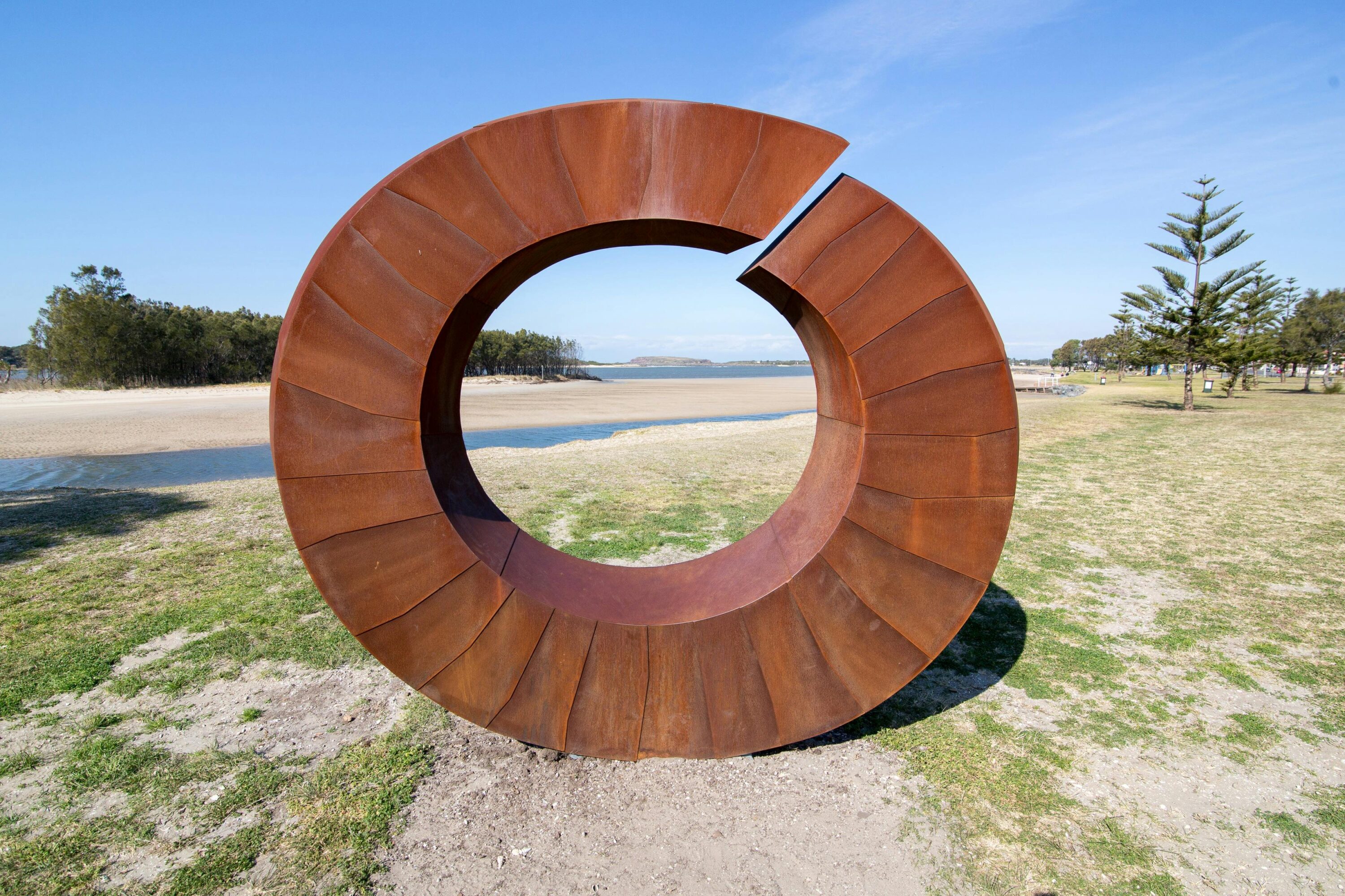 Split - Lake Illawarra Art Trail